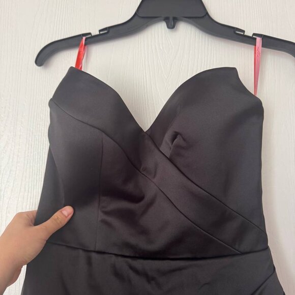 Elegant Black Strapless Maxi Dress - Picture 7 of 9